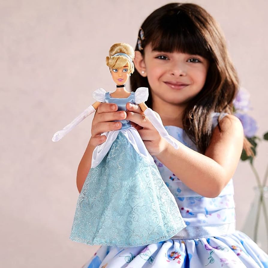 Amazon | Disney Cinderella Classic Doll – 11 ½ Inches | 人形